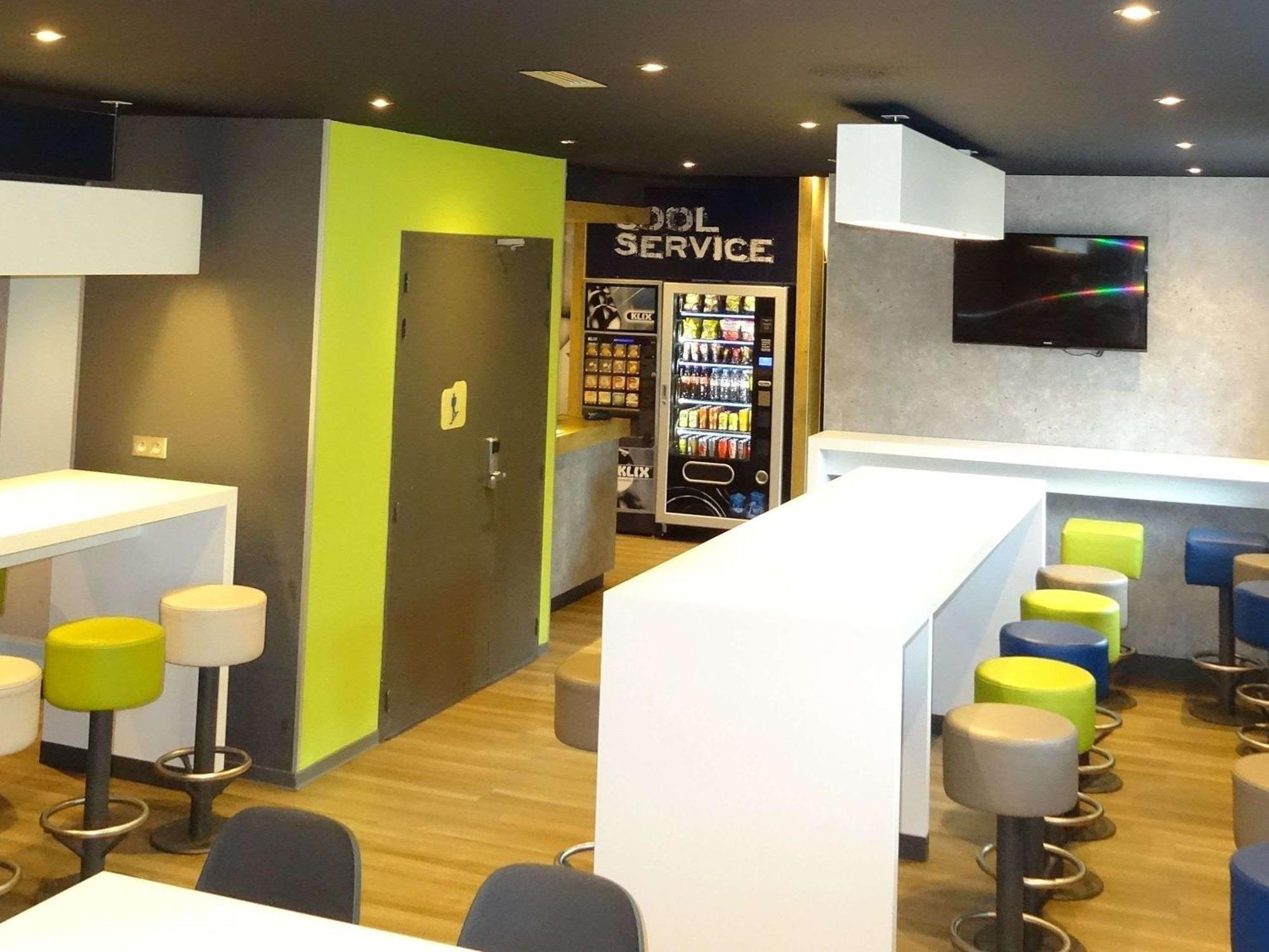 Ibis Budget Caen Centre Gare Εξωτερικό φωτογραφία