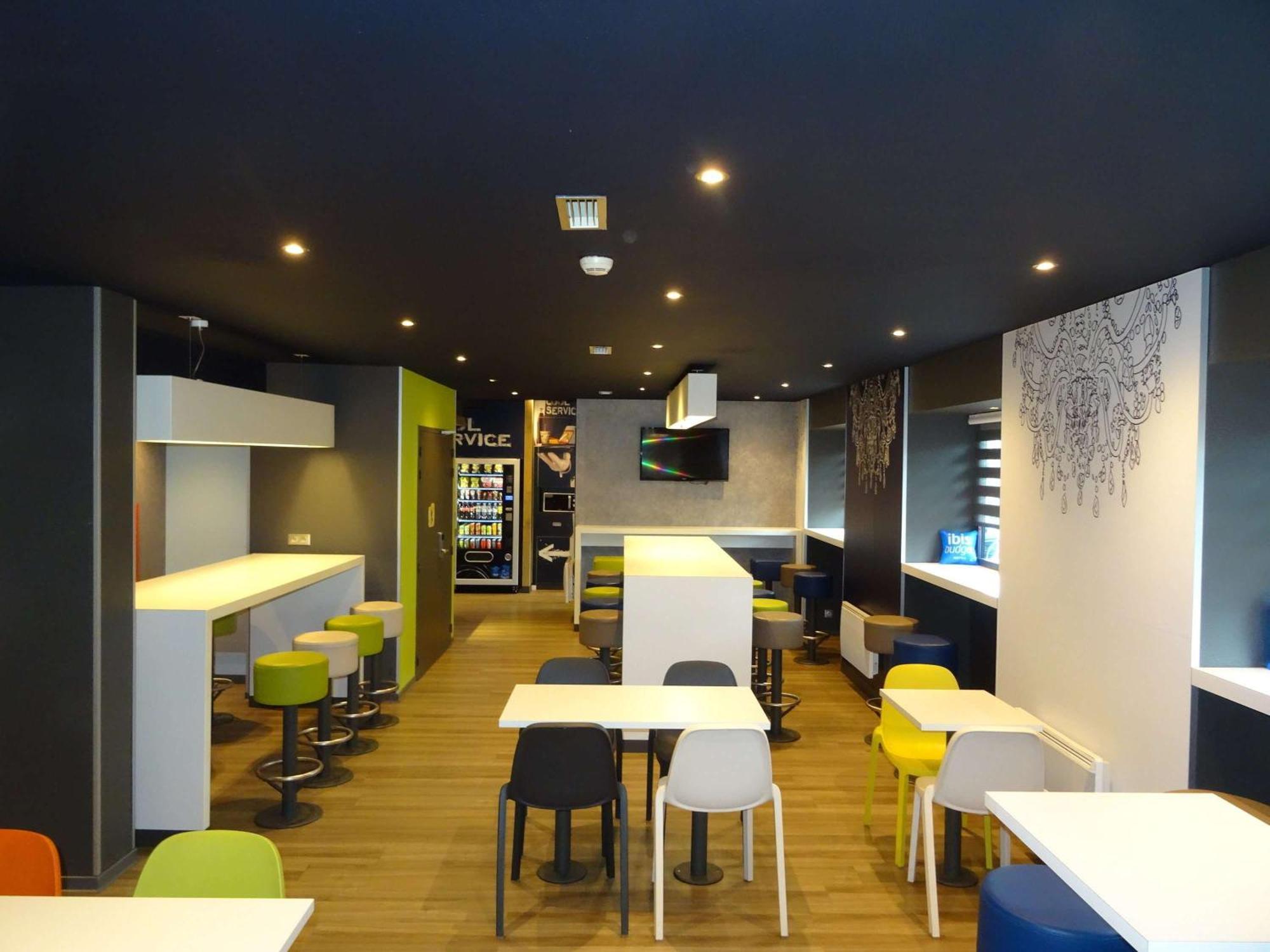 Ibis Budget Caen Centre Gare Εξωτερικό φωτογραφία