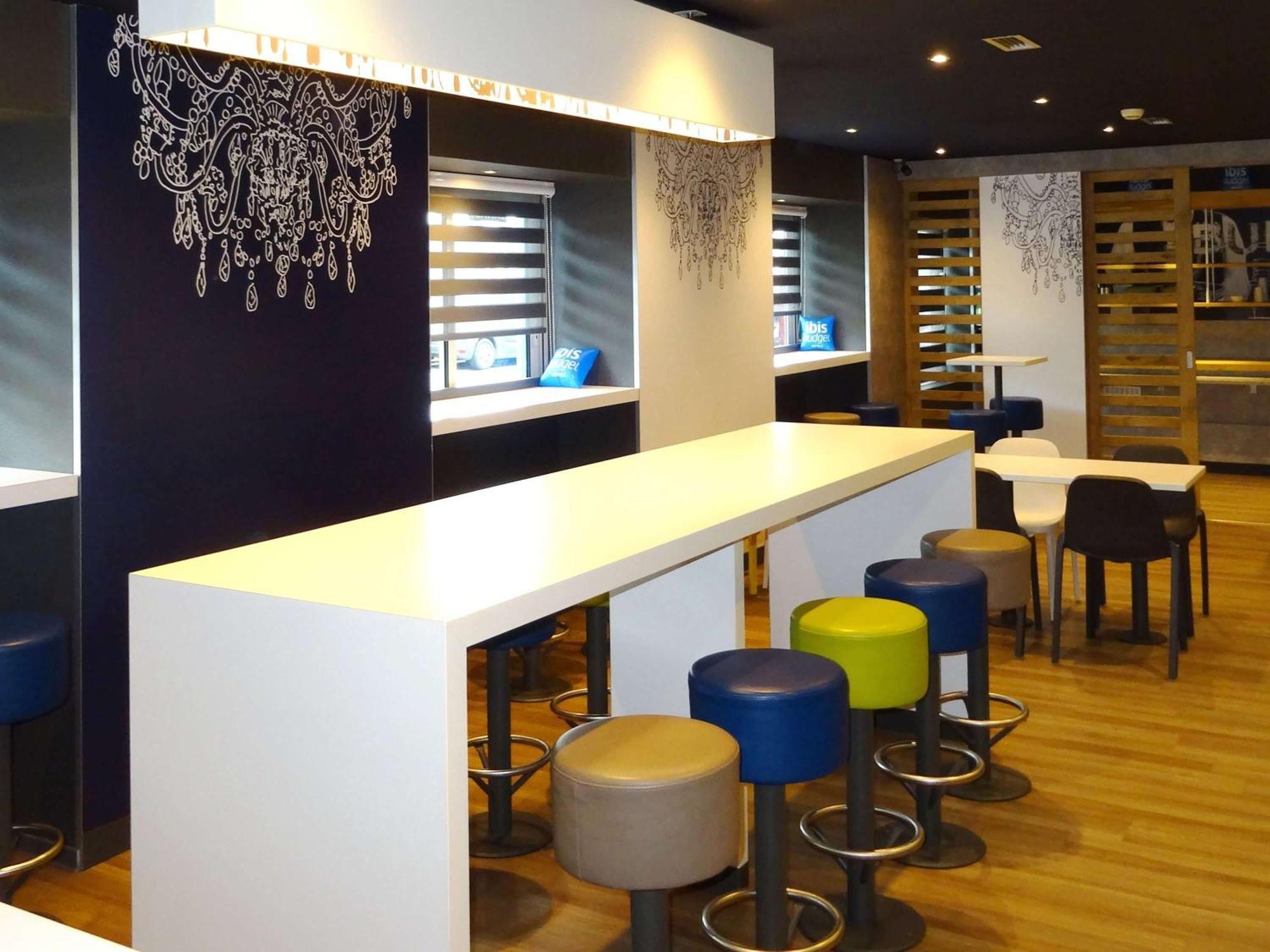 Ibis Budget Caen Centre Gare Εξωτερικό φωτογραφία