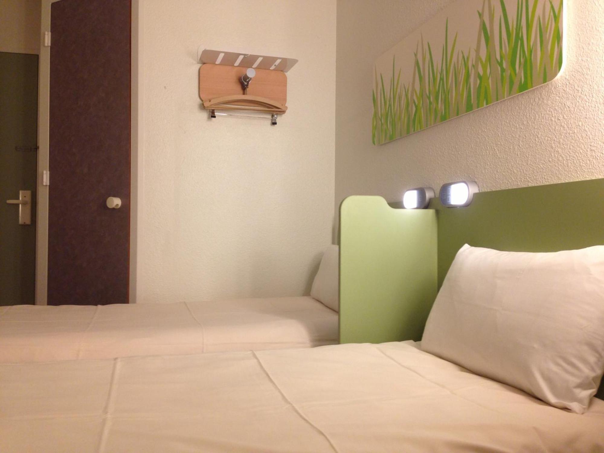 Ibis Budget Caen Centre Gare Εξωτερικό φωτογραφία