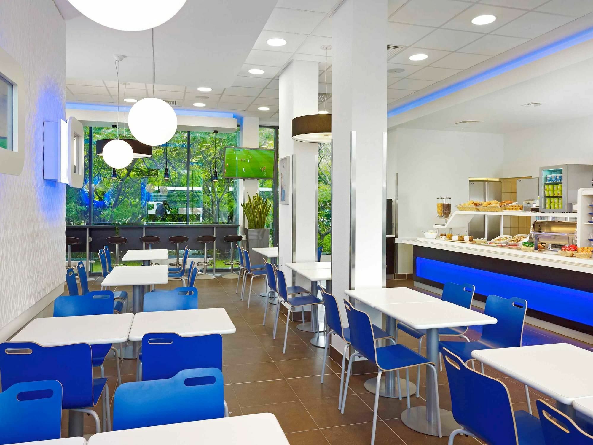 Ibis Budget Caen Centre Gare Εξωτερικό φωτογραφία